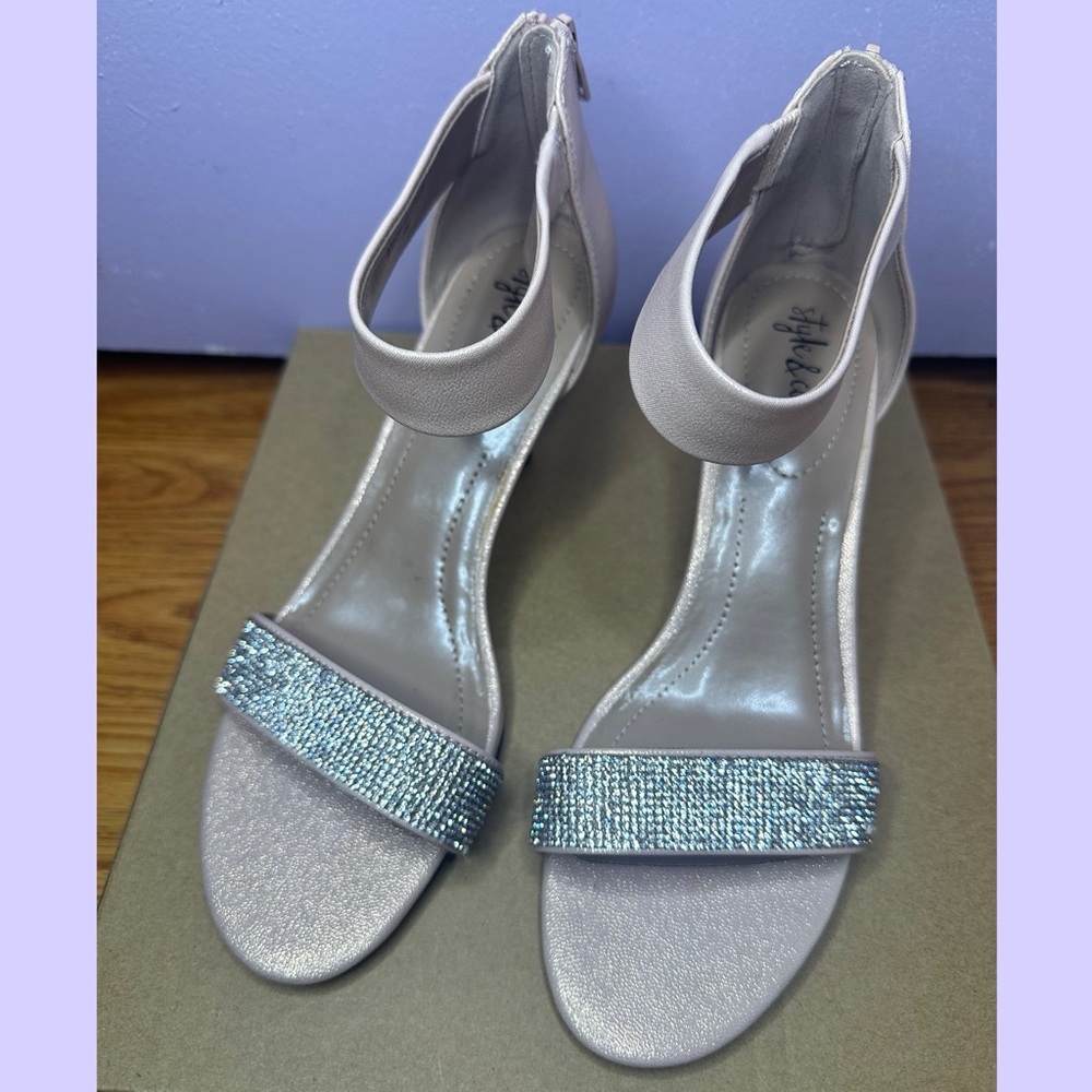 Style & Co evening Sandal in rose gold/ rhinestone sparkle detail size 7.5 new